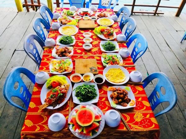 Nha Trang Happy Boat Trip Floating Bar